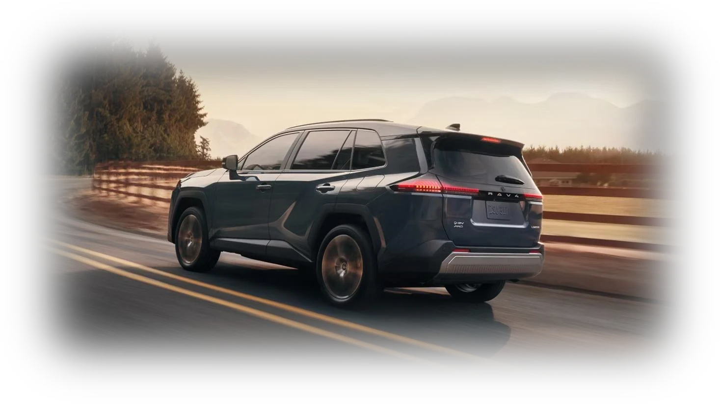 نمای بیرونی تویوتا RAV4 هیبرید ۲۰۲۶ - تصویر 3